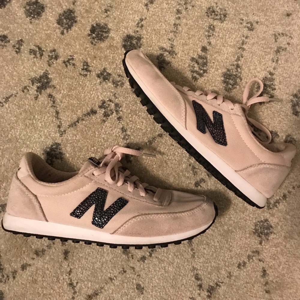New Balance 410s